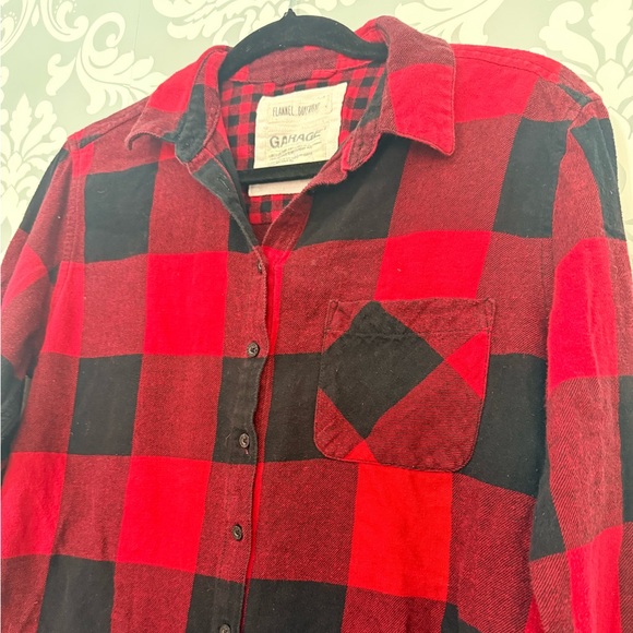4/$25 • Garage Buffalo Plaid Flannel Boyfriend Button Down‎ Shirt - Picture 2 of 3